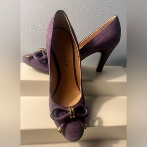 Escada Mauve Suede High Heels w/ Bow on the Front!!